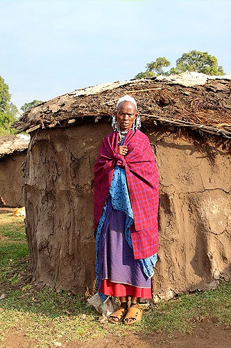 MaasaiVillage_5349_V.jpg
