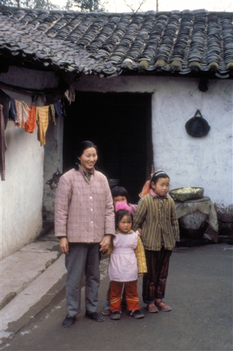 Sichuan_Chongqing_38_CollectiveFarm.jpg