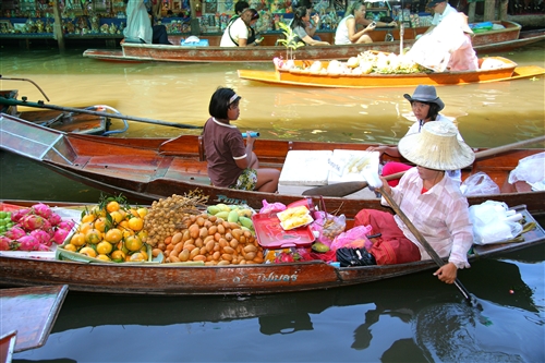 Thailand_Canals_FloatingMarket_9594.jpg